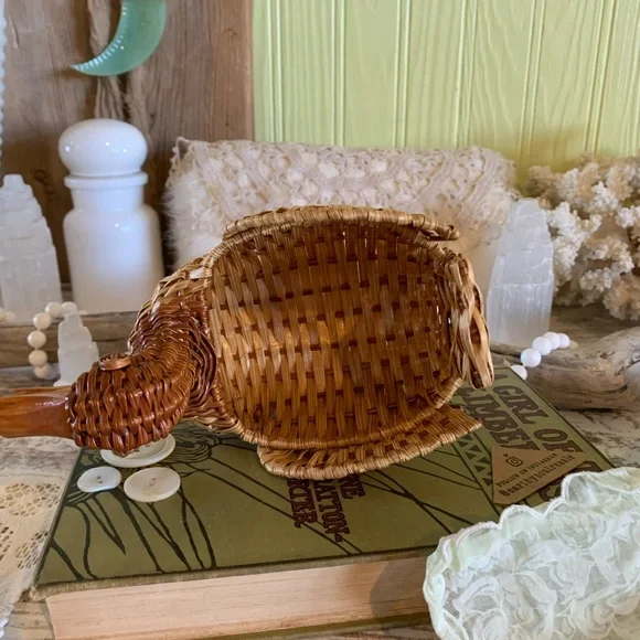 Vintage Duck Basket 🦆 - Picture 10 of 10